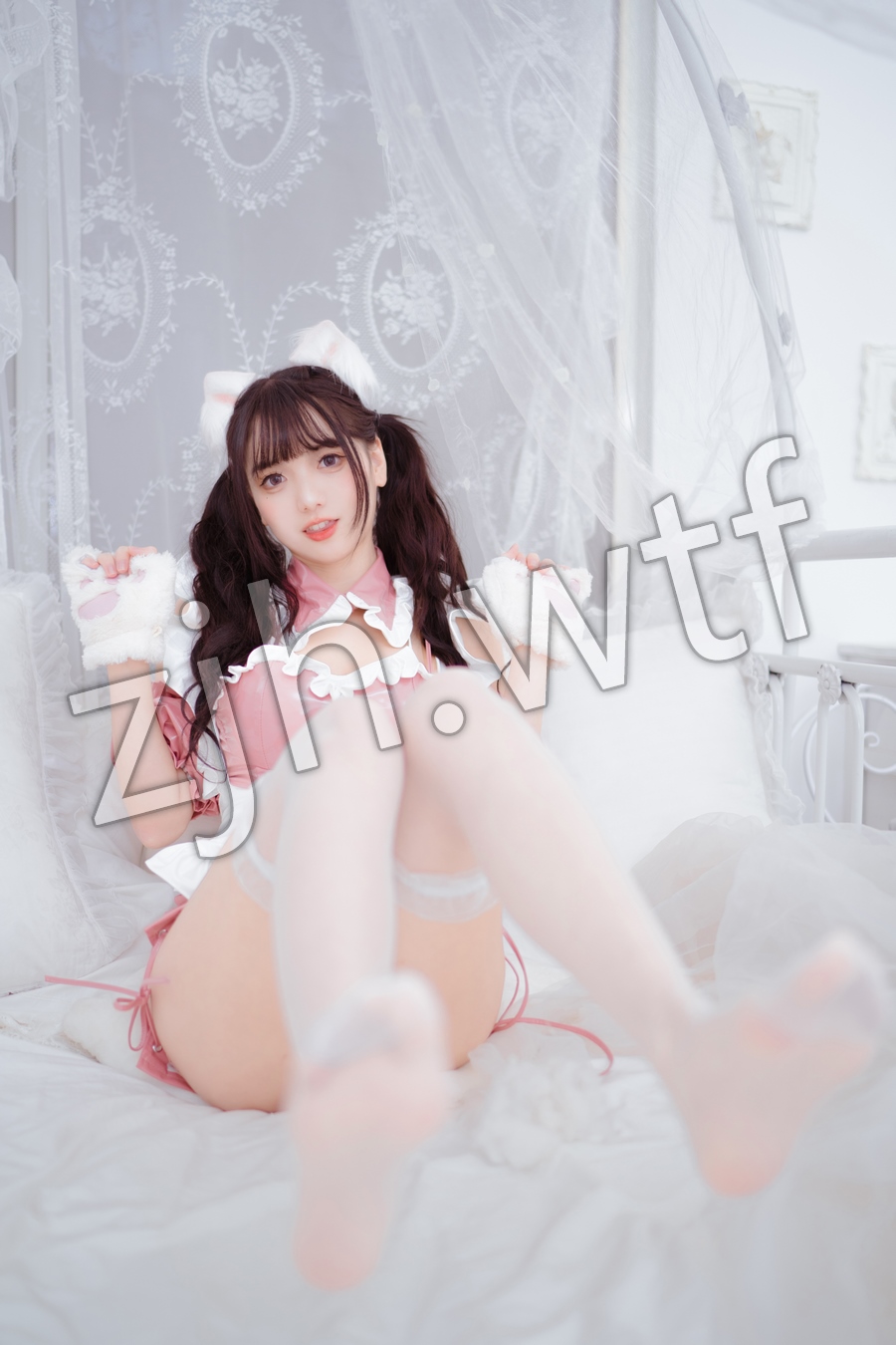 陆卿卿kyokyo-粉白皮女仆【20P】