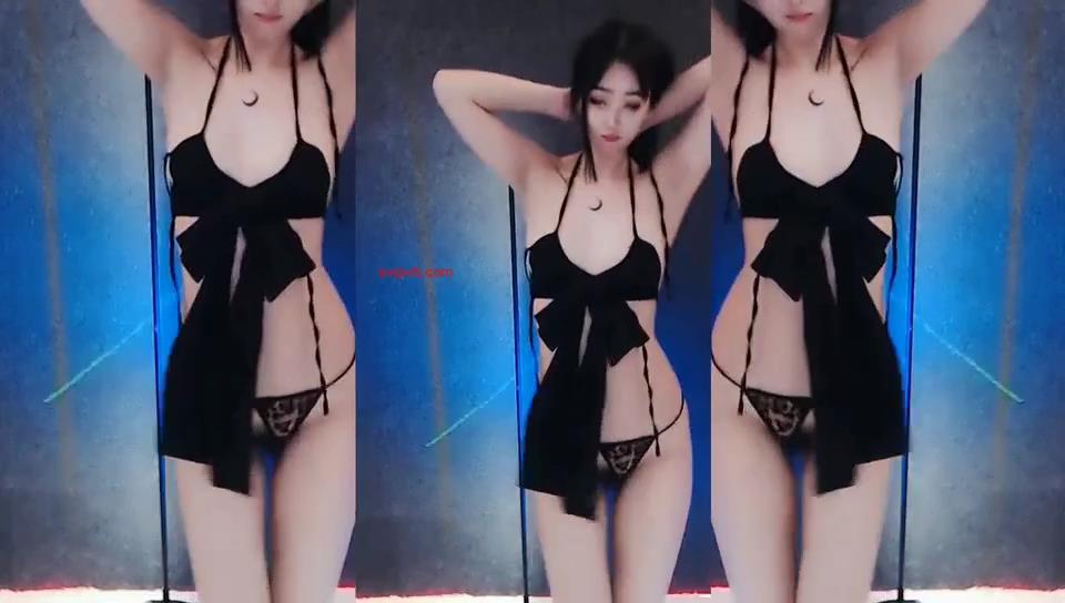 虎牙 雪球芭比 千元定制舞蹈视频【4V】